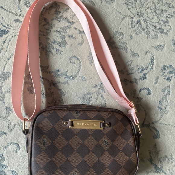 Give me your number if interested in buying don’t buy from here! - Picture 3 of 3